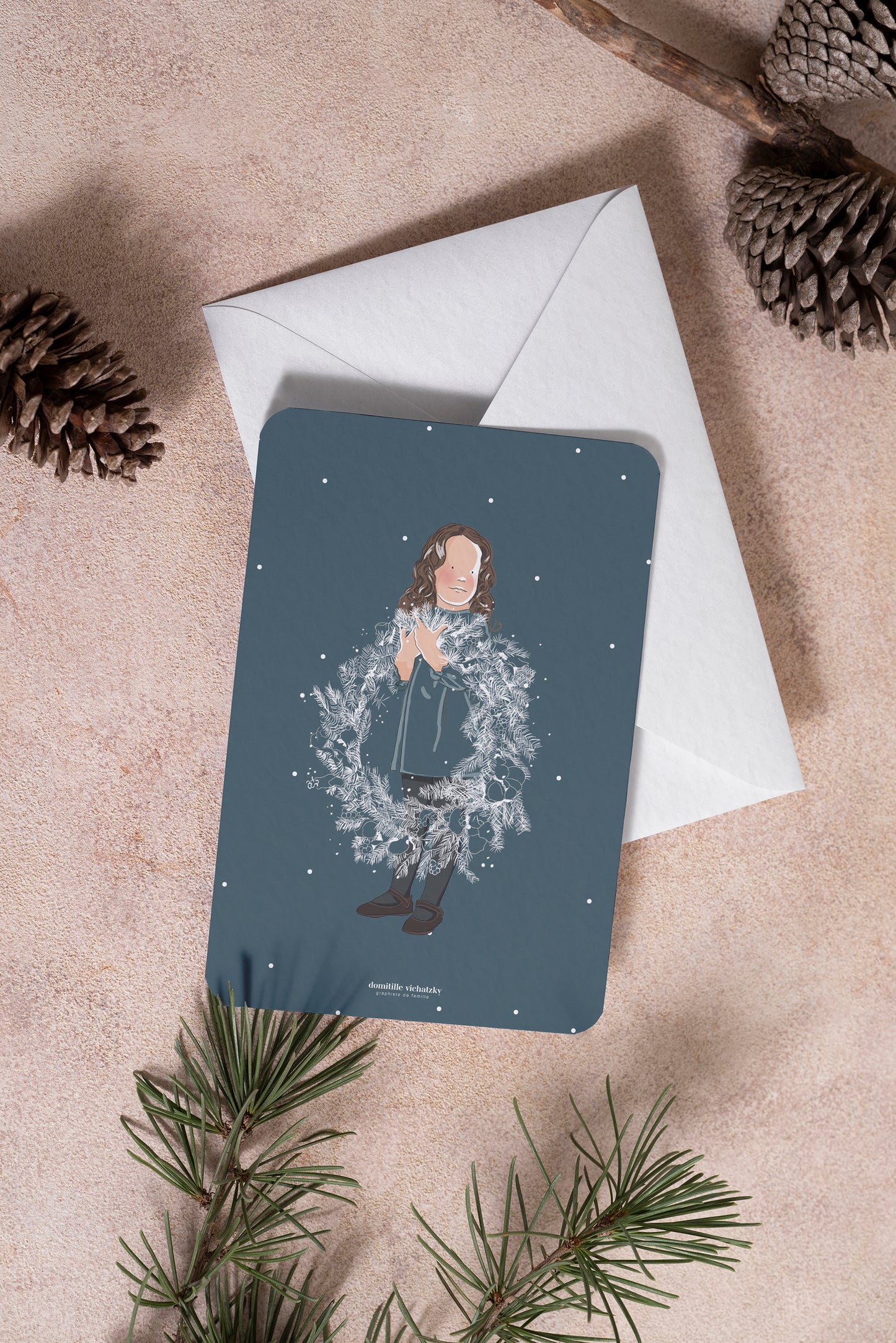 Carte Postale "Petite fille et Couronne de l'Avent" -Noël