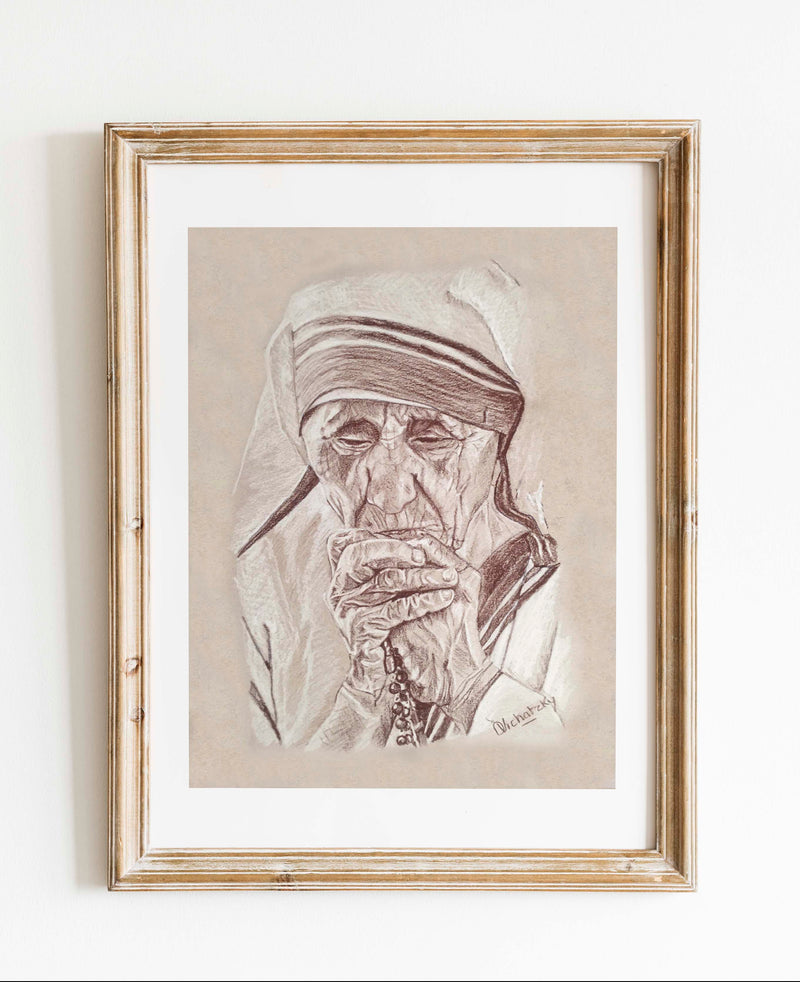 Portrait de Mère Teresa au pastel sec sépia, dessiné à la main